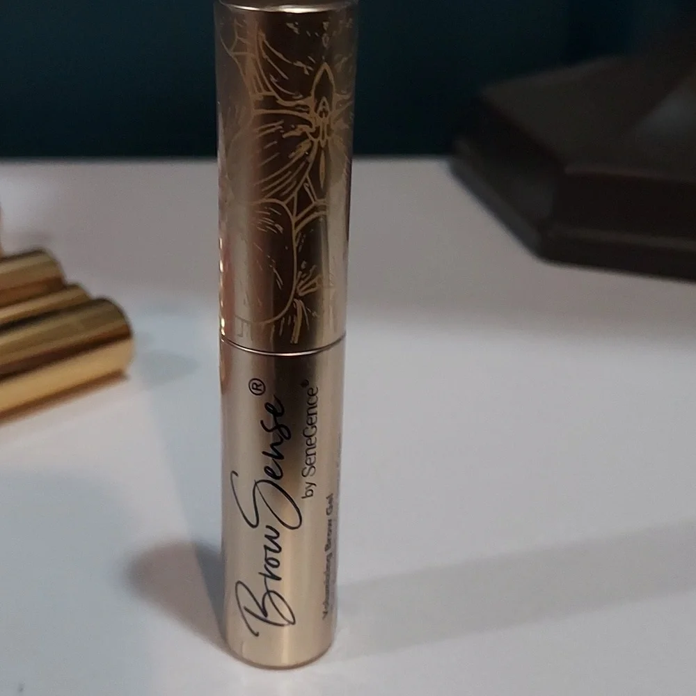 Brow gel - Picture 6 of 6